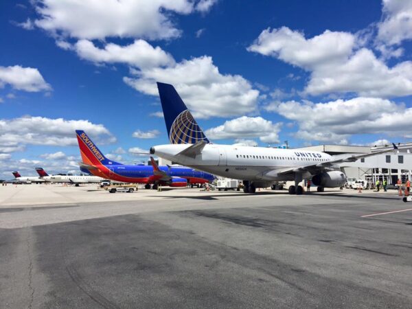 airplanes at portland maine airport