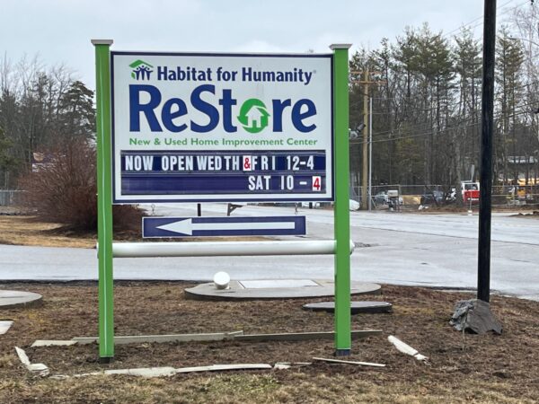 restore thrift store kennebunk sign horizontal