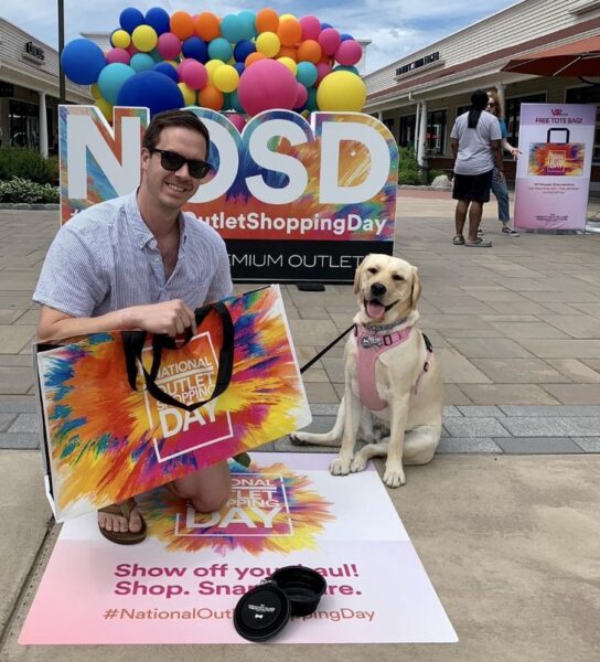 dogshopper national outlet shopping day