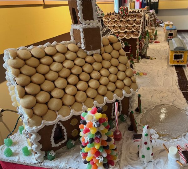 gingerbread houses at trolley museum