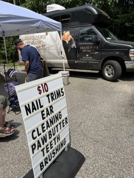 Groomer at Woofstock